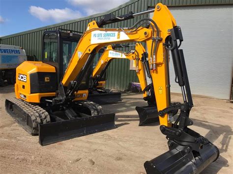 mini digger hire lincoln uk|hire small digger for garden.